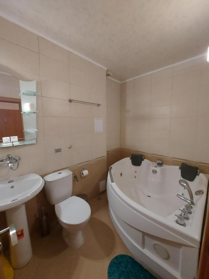 Hotel Elegant Complex à Pazardjik Extérieur photo